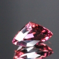 ok. 1,37ct /1szt. - REWELACYJNY BRZOSKWINIOWY TURMALIN NAT.-  9.4x5.7/4.7mm trilion