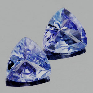 ok. 0,6ct /2szt. - WSPANIAŁY! TANZANIT NAT.- 4,5x4,5x4,5/2,4mm trilion ok. 0,6ct /2szt. - WSPANIAŁY! TANZANIT NAT.- 4,5x4,5x4,5/2,4mm trilion