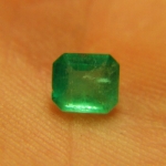 ok. 0,475ct /1szt. - PRZEPIĘKNY SZMARAGD NAT.- 5,22x4,61mm 2,95mm gł ośmiokąt ok. 0,475ct /1szt. - PRZEPIĘKNY SZMARAGD NAT.- 5,22x4,61mm 2,95mm gł ośmiokąt