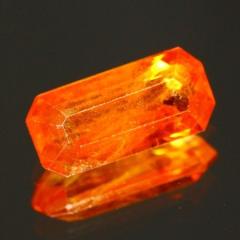 ok. 1,75ct /1szt. - NIEZAPOMNIANY POMARAŃCZOWY AFRYKAŃSKI SZAFIR NAT.-  9,7x4,4mmgł.3,8mm ośmiokąt