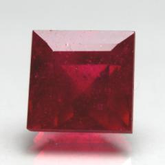ok. 1,85ct /1szt. - ŁADNY MAT.JUBILERSKI - EFEKTOWNY AFRYKAŃSKI RUBIN NAT.-  6,0x6,0mm / 4,7mm  kwadrat