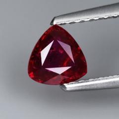 ok. 0,53ct/1szt - NIEPOPRAWIANY RUBIN NAT.-  5,16x5,33mm 2,33 mm głęb. trilion