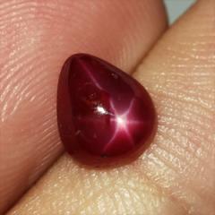 ok. 1,54ct/1szt -GWIAŹDZISTY PIĘKNY RUBIN NAT.-  7,41x6,32mkm / 3,50mm głęb. kropla