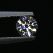 0,275 ct ~ d4,2mm ~ diament biały, szlif okrągły brylantowy ~ barwa GH ~ czystość SI