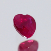ok. 0,395ct/szt. -PIĘKNY RUBIN NAT.- 4,20x4,18/2,64mm serce