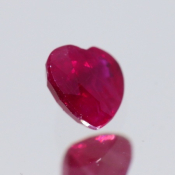 ok. 0,395ct/szt. -PIĘKNY RUBIN NAT.- 4,20x4,18/2,64mm serce