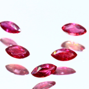 ok. 0,15ct/szt. -ROYAL RED (CZERWIEŃ KRÓLEWSKA) - NAJCENNIEJSZY ODCIEŃ RUBIN NAT.- 4,2x2,2/1,6mm (+/-0,2mm) markiza