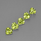  ok. 0,51ct/1szt. -PIĘKNY OLIWIN NAT.- 5,0x5,0/3,5mm serce	