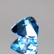 ok. 0,605ct/szt. - TOPAZ NAT.- 5,12x5,10/3,57mm trilion