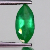 ok. 0,48ct/szt. - SZMARAGD NAT.- 7,91x3,84/2,61mm markiza