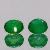 ok. 0,62ct/para - SZMARAGD NAT.- d4,4mm okrągły