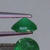 ok. 0,53ct/szt. - SZMARAGD NAT.- d5,41x5,50/2,97mm okrągły