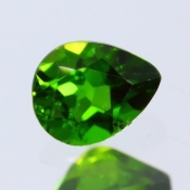 ok. 0,28ct/szt. - DIOPSYD NAT.- 5,0x4,0/2,7mm kropla