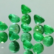 ok. 0,41ct/szt. - SZMARAGD NAT.- d4,6 +/-0,1mm okrągły