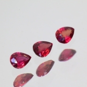 ok. 0,19ct/szt. -SWEET CHERRY RED (CZEREŚNIOWY) RUBIN NAT.- 4x3mm (+0,10/-0,25mm) kropla