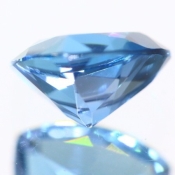 ok. 0,725ct/szt. -LONDON BLUE TOPAZ NAT.- 5,82x5,91/3,33mm trilion