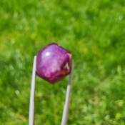 ok. 35,31ct/szt. -BURGUNDOWY GWIAZDZISTY RUBIN NAT.- 17,42x16,49x16,95/11,15 sześciokąt