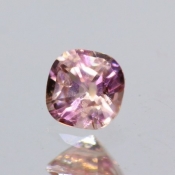 ok. 0,375ct/szt. -UBYTEK NA TAFLI SPINEL NAT.- 4,15x4,21/2,89mm antyk