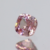ok. 0,39ct/szt. - SPINEL NAT.- 4,05x4,09/2,81mm antyk