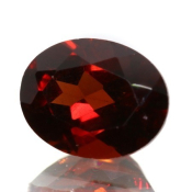 ok. 2,295ct/szt. -KARMINOWY GRANAT NAT.- 8,96x7,07/4,42mm owal