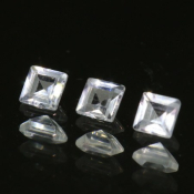 ok. 0,405ct/szt. -DIAMENTOWY TOPAZ NAT.- 4,0x4,0/2,6mm +/-0,1mm kwadrat